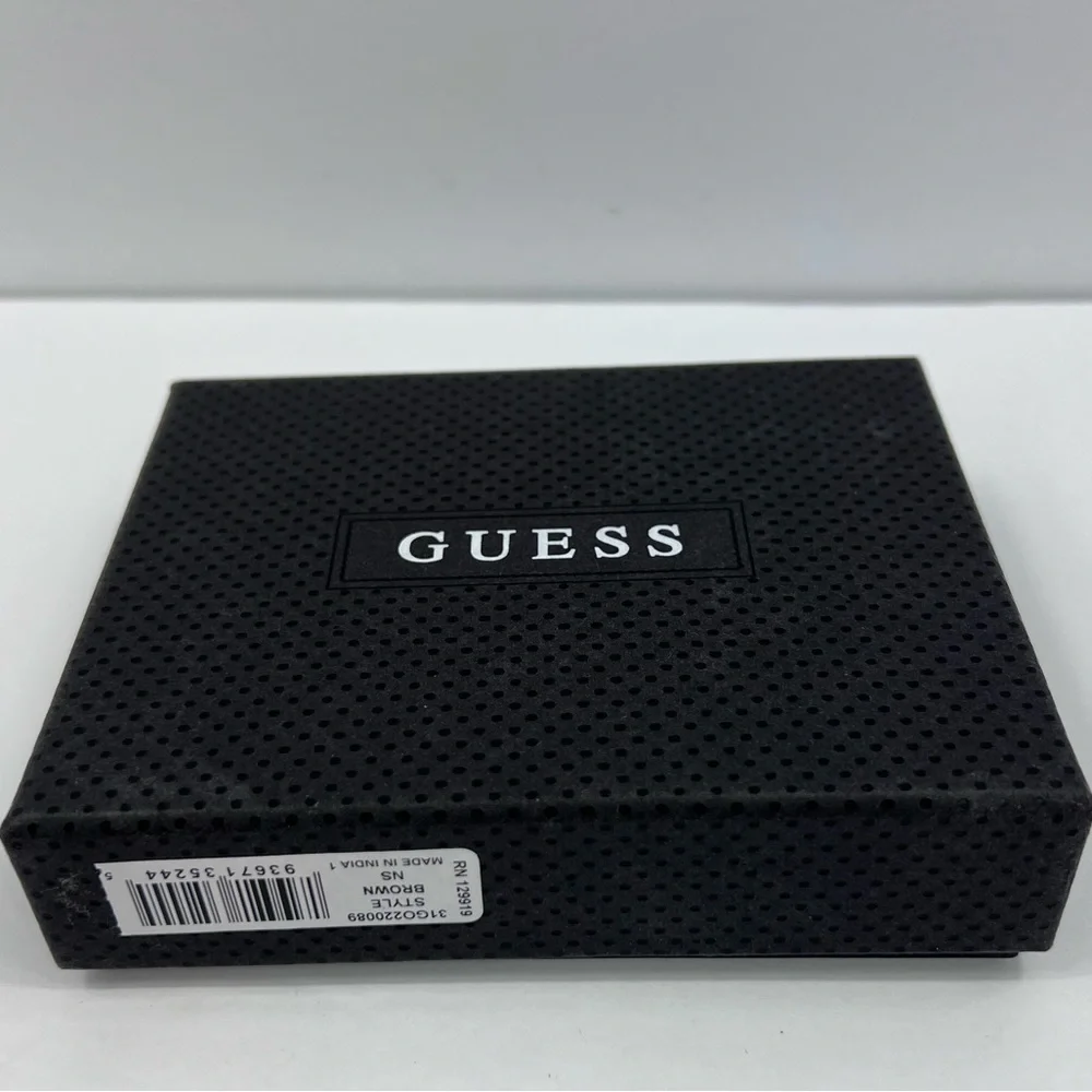 GUESS,MEN’S WALLET, BROWN, TRI FOLD, 9 CREDIT CARD HOLDER,4 HIDDEN COMPARTMENT